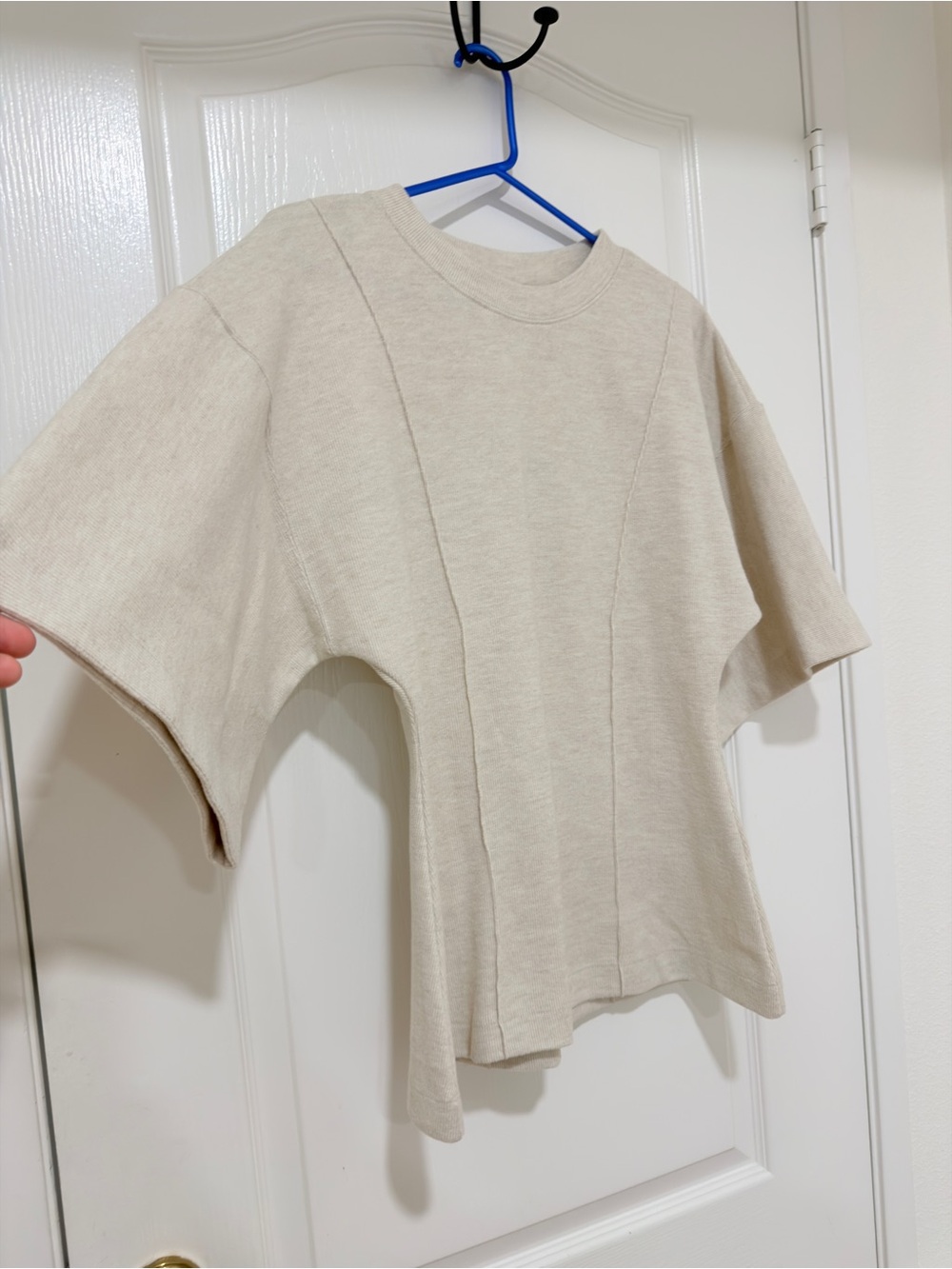 H&M Premium Knit Top NWT Beige Short Sleeve Sweater Size Large Minimalist - Picture 3 of 8